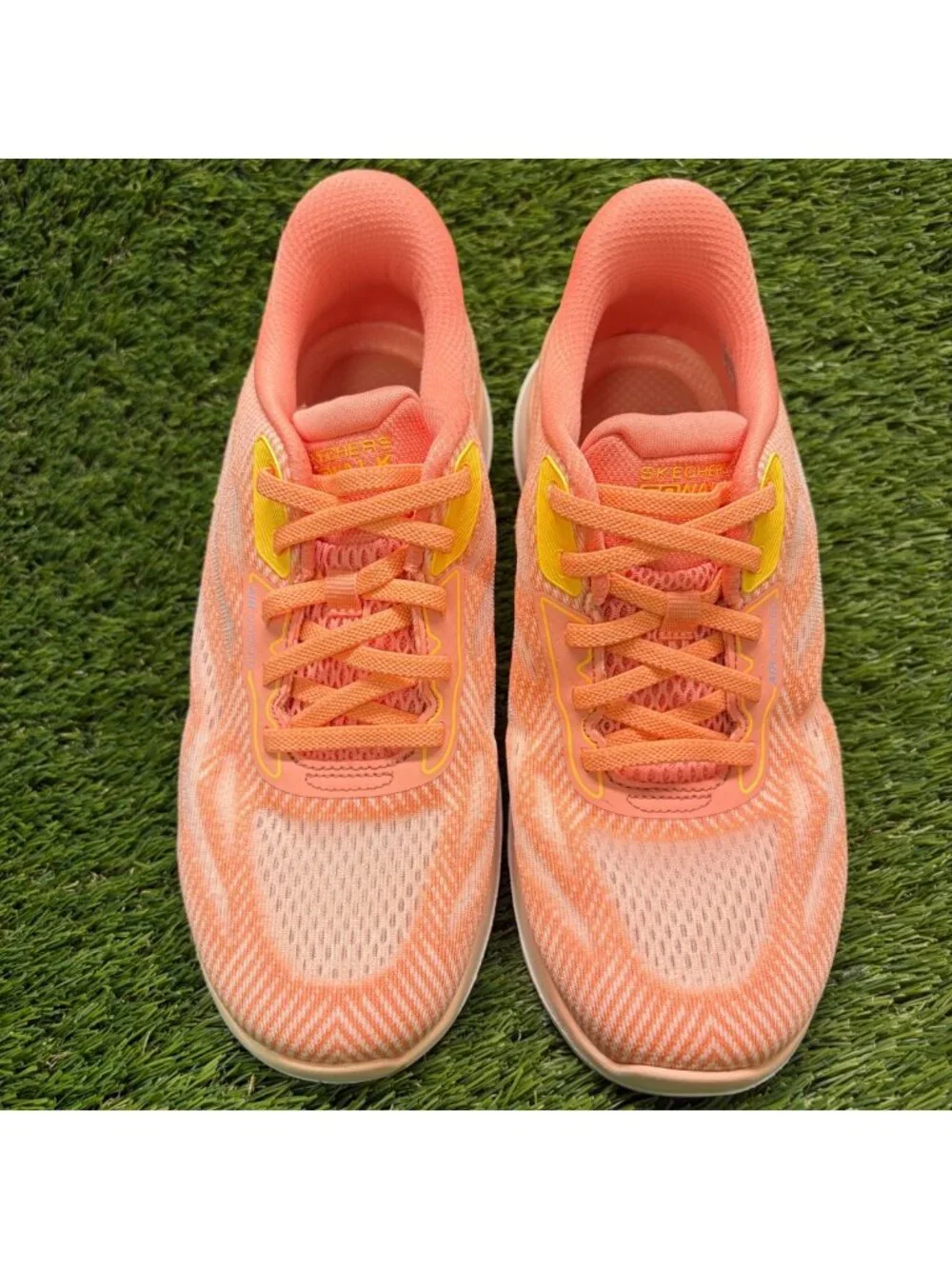 Skechers please review